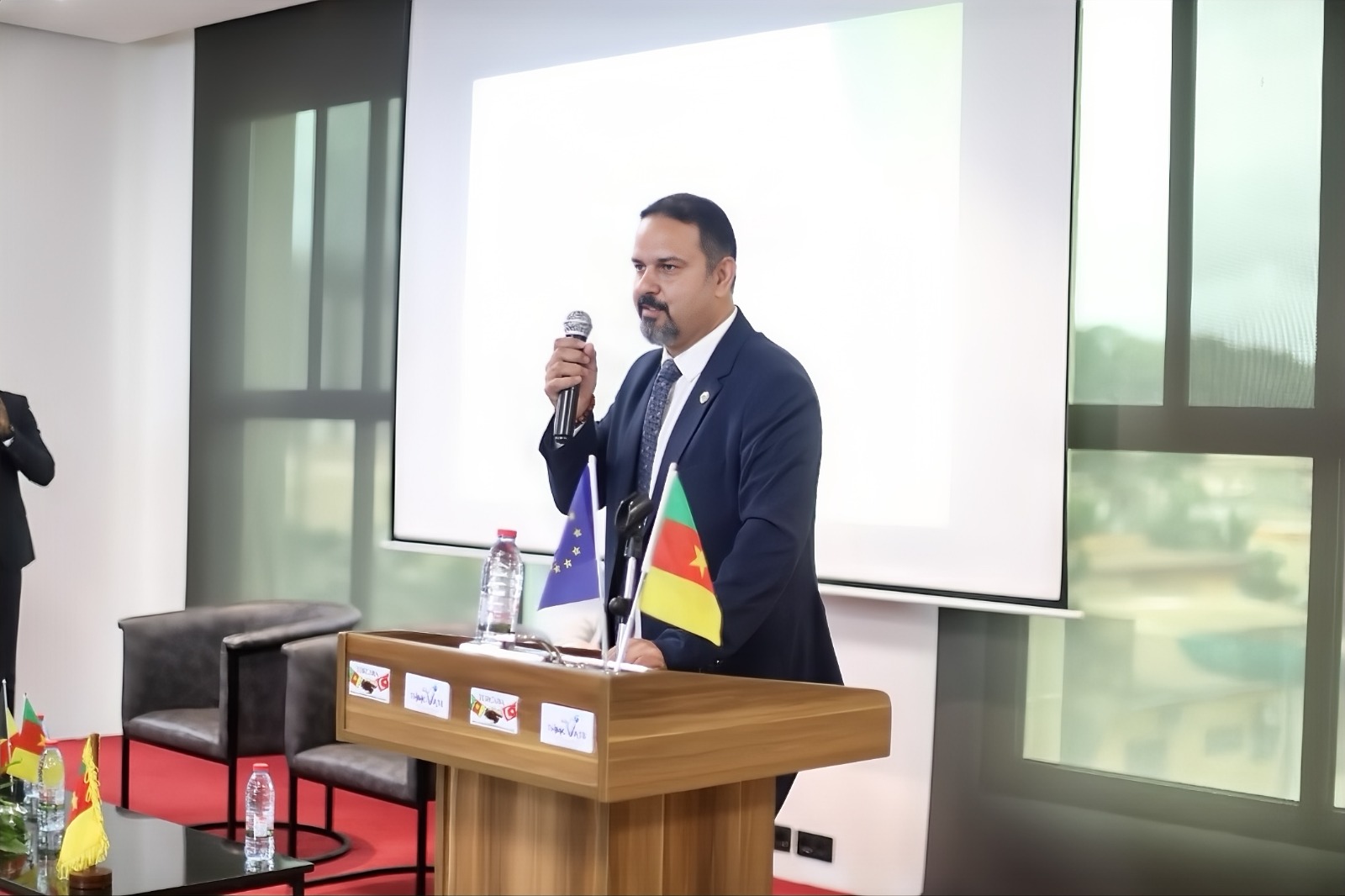 Dr. Mehrdad Fojlaley Presented Innovative Plasma Technology in Cameroon